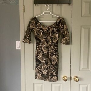 🖤 Robe noire et dorée